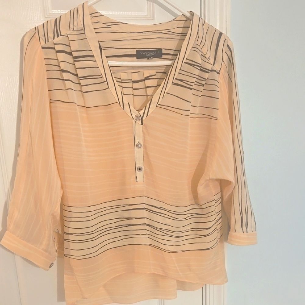 Waverly Grey Cream and Black 3/4 Sleeve Polo Blouse 100 percent silk